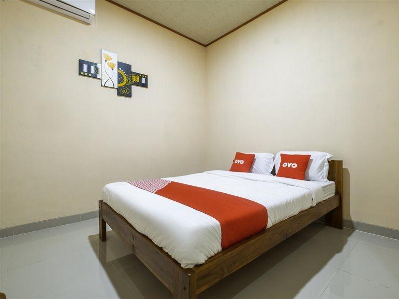 Hotel Reddoorz Syariah Near Tugu Lampu Gentur Cianjur Exterior foto