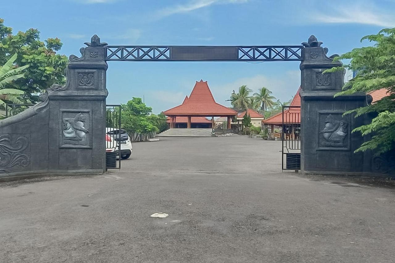 Hotel Reddoorz Syariah Near Tugu Lampu Gentur Cianjur Exterior foto
