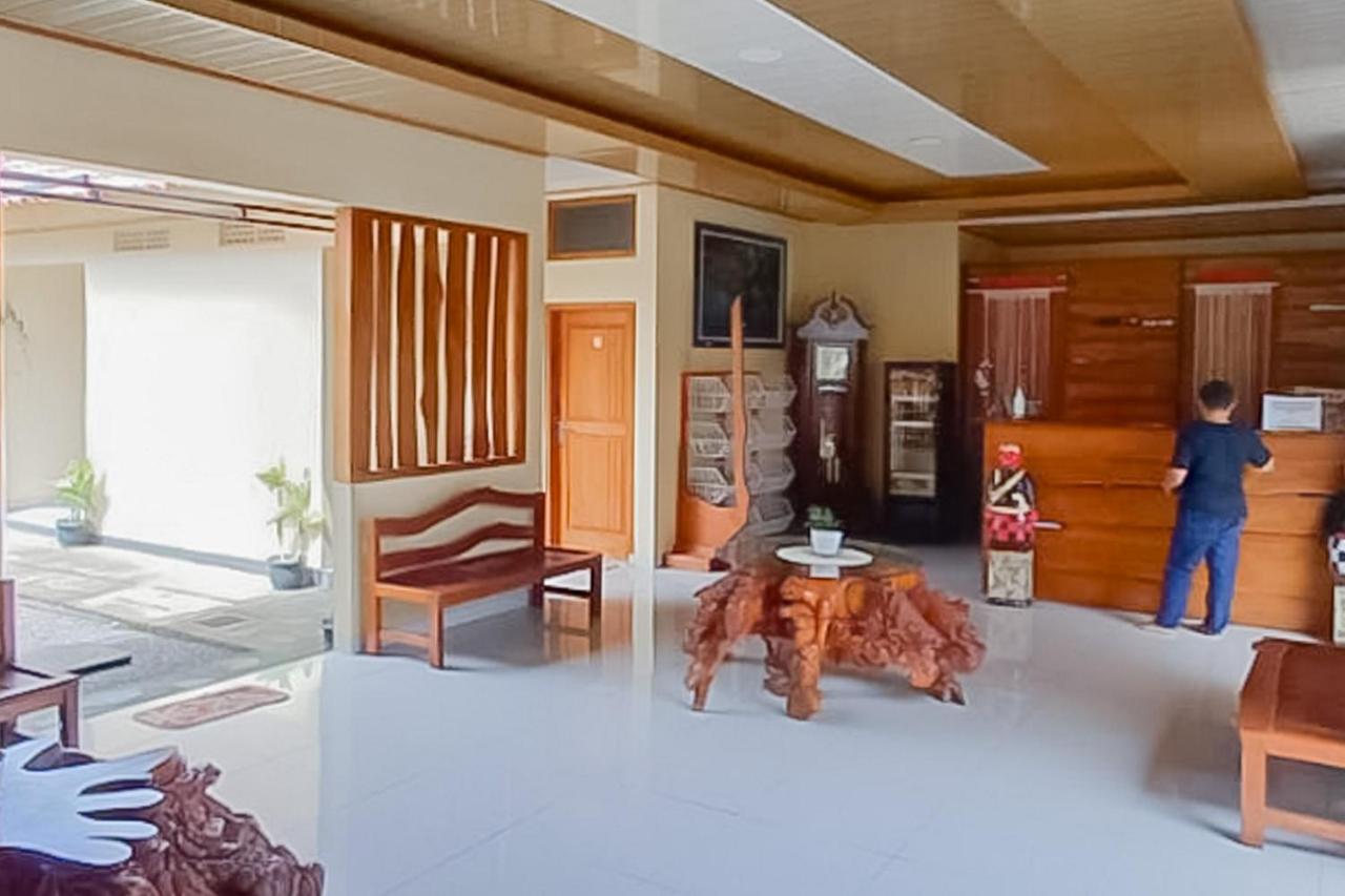 Hotel Reddoorz Syariah Near Tugu Lampu Gentur Cianjur Exterior foto