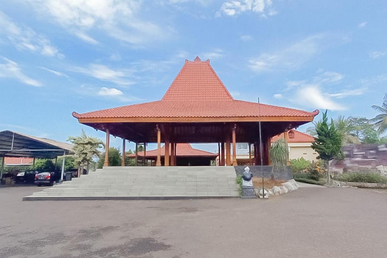 Hotel Reddoorz Syariah Near Tugu Lampu Gentur Cianjur Exterior foto