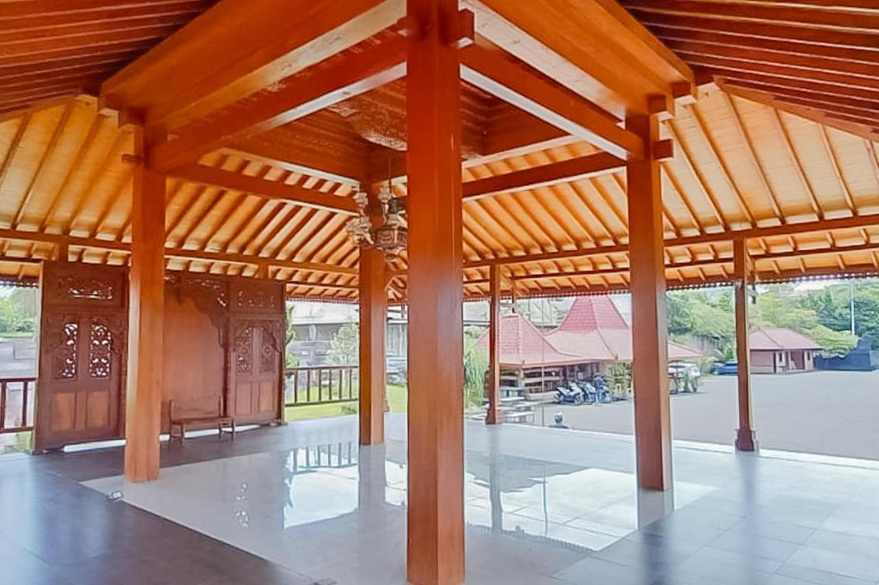 Hotel Reddoorz Syariah Near Tugu Lampu Gentur Cianjur Exterior foto